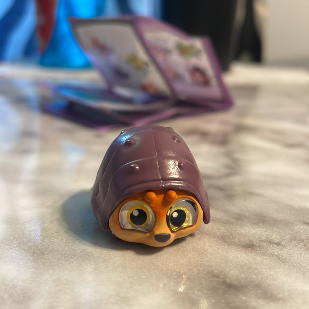 Tuk Tuk- Disney Doorables Series 6